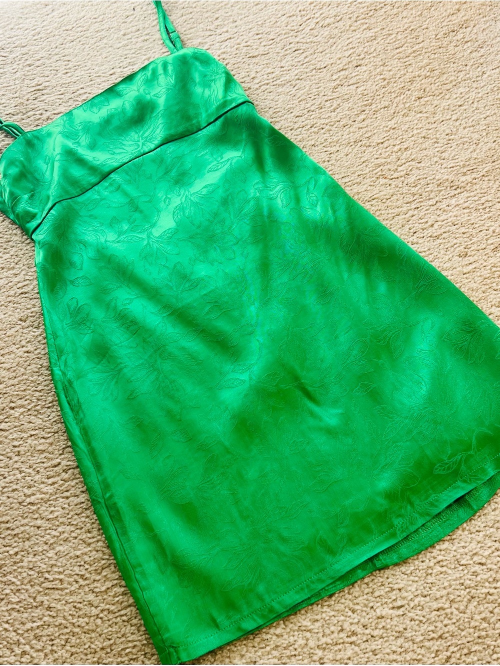 Sky to Moon Vibrant Green Satin Mini Dress with Subtle Jacquard Sz M Strappy